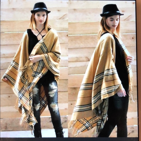 tan plaid open front Poncho - Picture 3 of 7